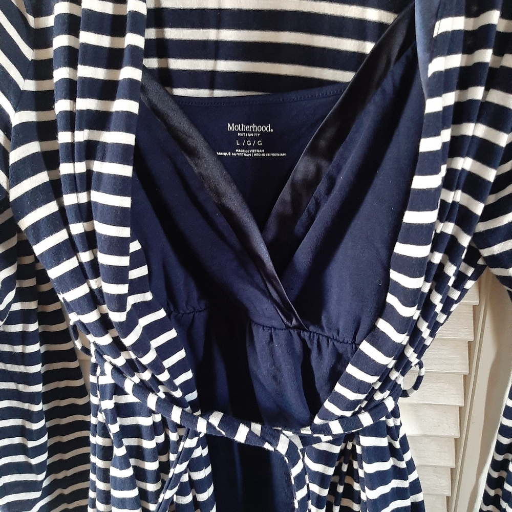 Motherhood Maternity Robe